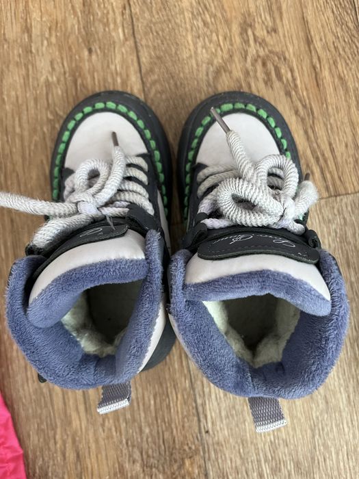 Продам детские вещи