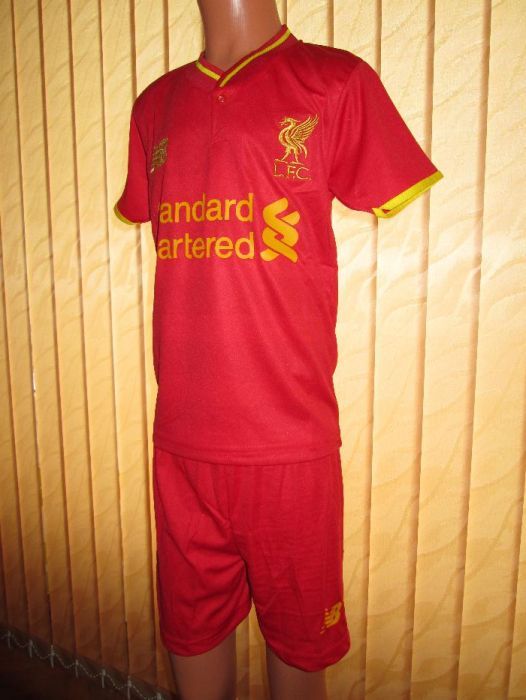 New Balance детски екип Ливърпул Стъридж РЕТРО размер 104