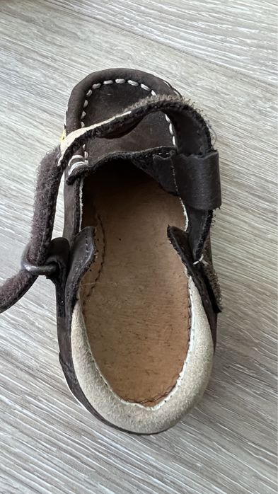 Sandale închise / papuci / mocasini copii mărime 19 cu scai / velcro