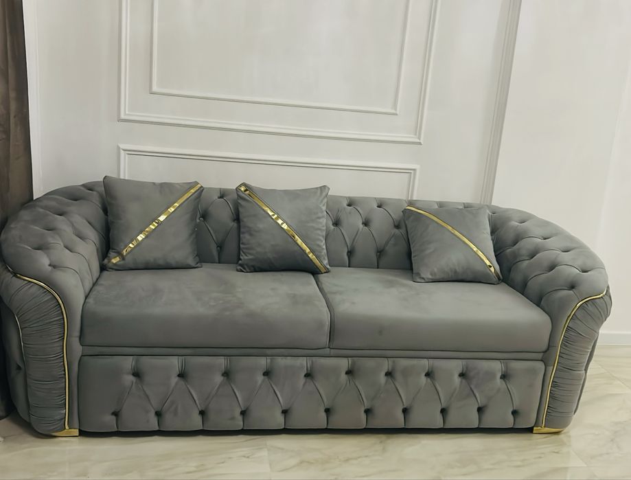 Canapea Chesterfield