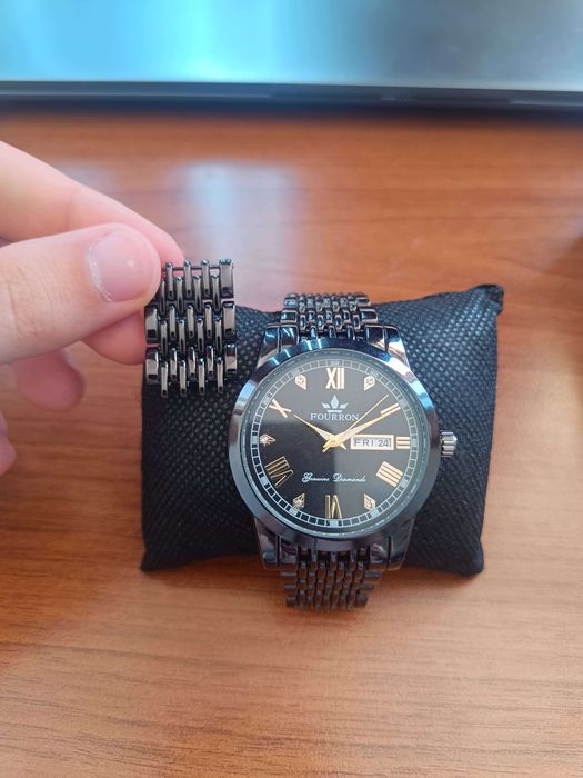 Кварцов Часовник FOURRON - 80 лв