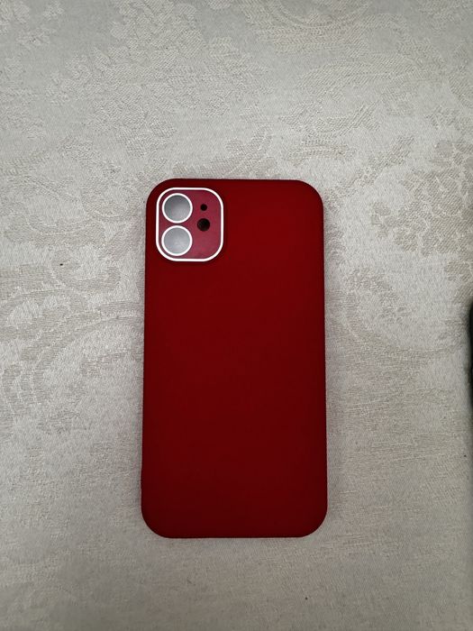 Чехлы на iPhone 11. за 3 шт - 500 тенге