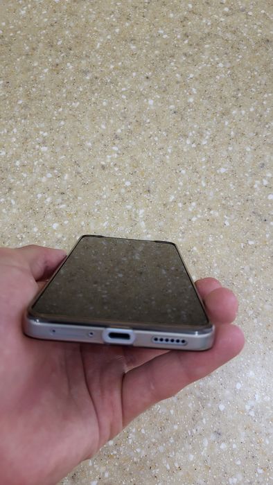 продам Huawei nova Y73