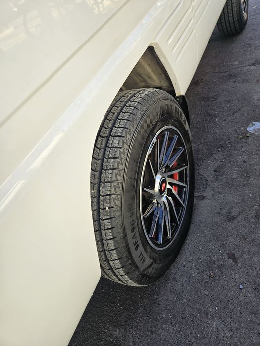 Damas sotiladi.  2023  top toza gaz bor