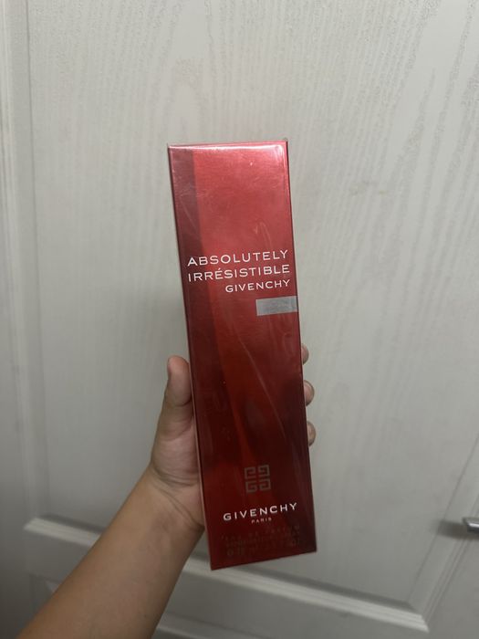 Absolutely irresistible givenchy