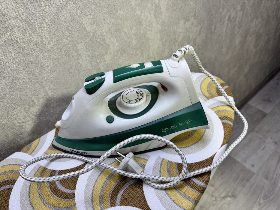 Продам 2 утюга б/у