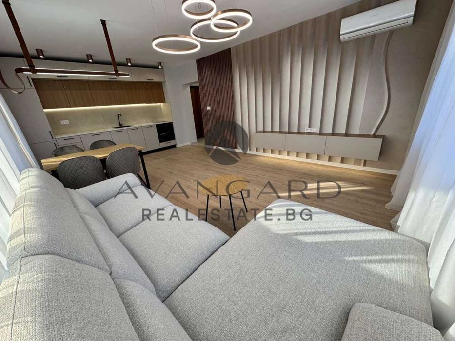 Продава се Двустаен апартамент в Пловдив, Остромила - 81 кв.м за 882 €/кв.м - Снимка #1