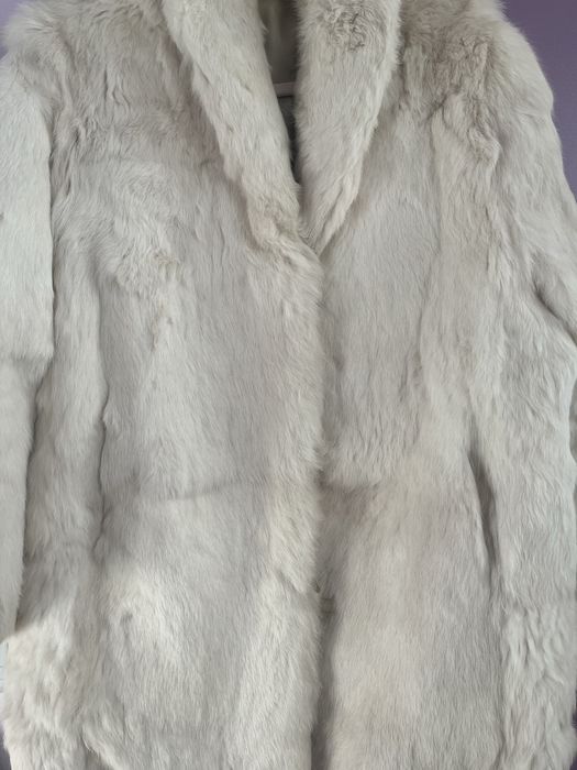 Дамско палтенце от естествена заешка кожа