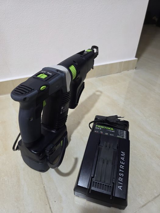 Autofiletanta masina de însurubat Festool DWC 18-4500