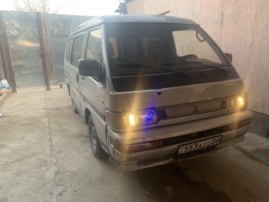 Mitsubishi L300 СРОЧНОО