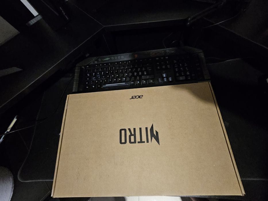 Acer Nitro V15 i9 / RTX 4060 / GARANȚIE / 7 ZILE FOLOSIT