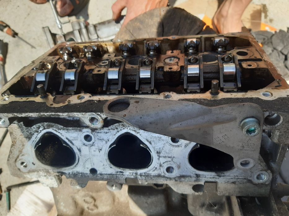 Arbore cotit baie ulei bloc motor vw polo 9n2 fabia ibiza 1.2 AZQ