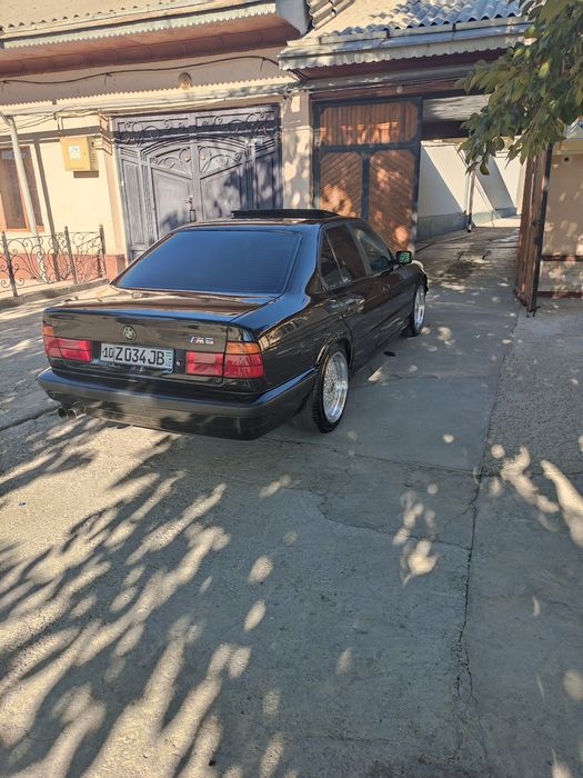 BMW E34 1992 yil M54 b30