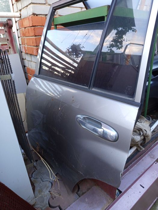 Двери на ланкрузер 100