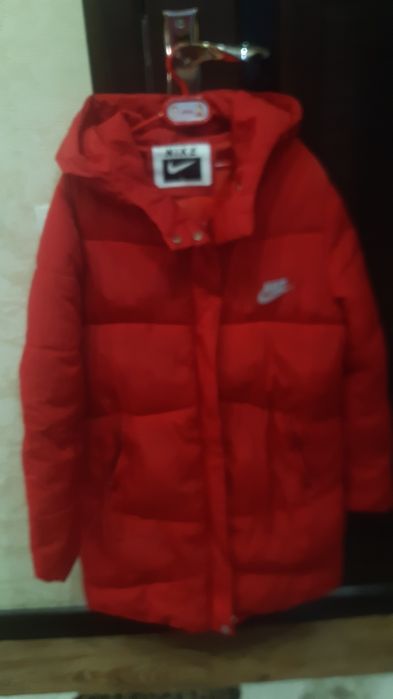 Продам курточку для девочек.