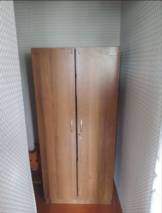 Шкаф бесплатно в хорошеем состоянии