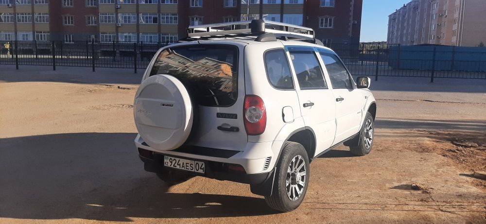 Нива Шевроле продам  .