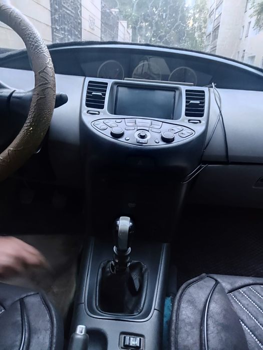 Продаю  Nissan premier