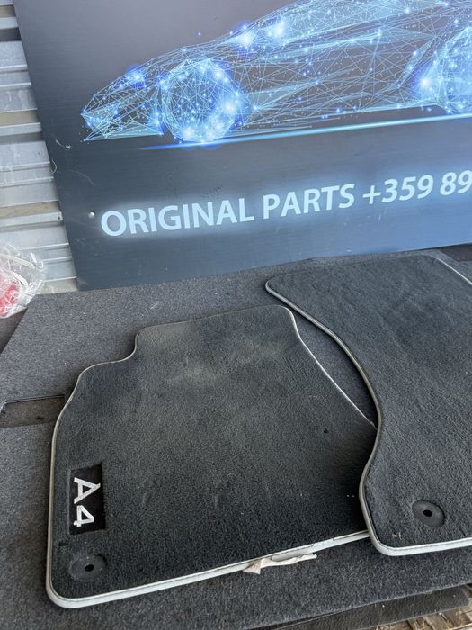 Оригинални предни задни стелки за Audi A4 2008-15 черни с сив кант