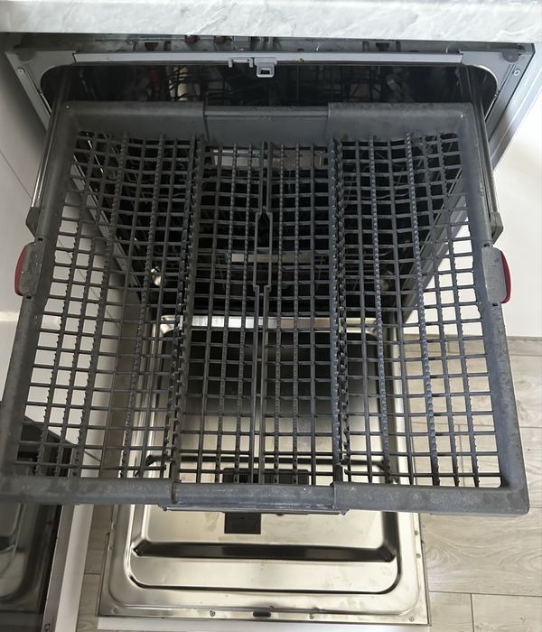 Mașina de spălat vase Whirlpool, 60cm, 14 seturi, în garanție