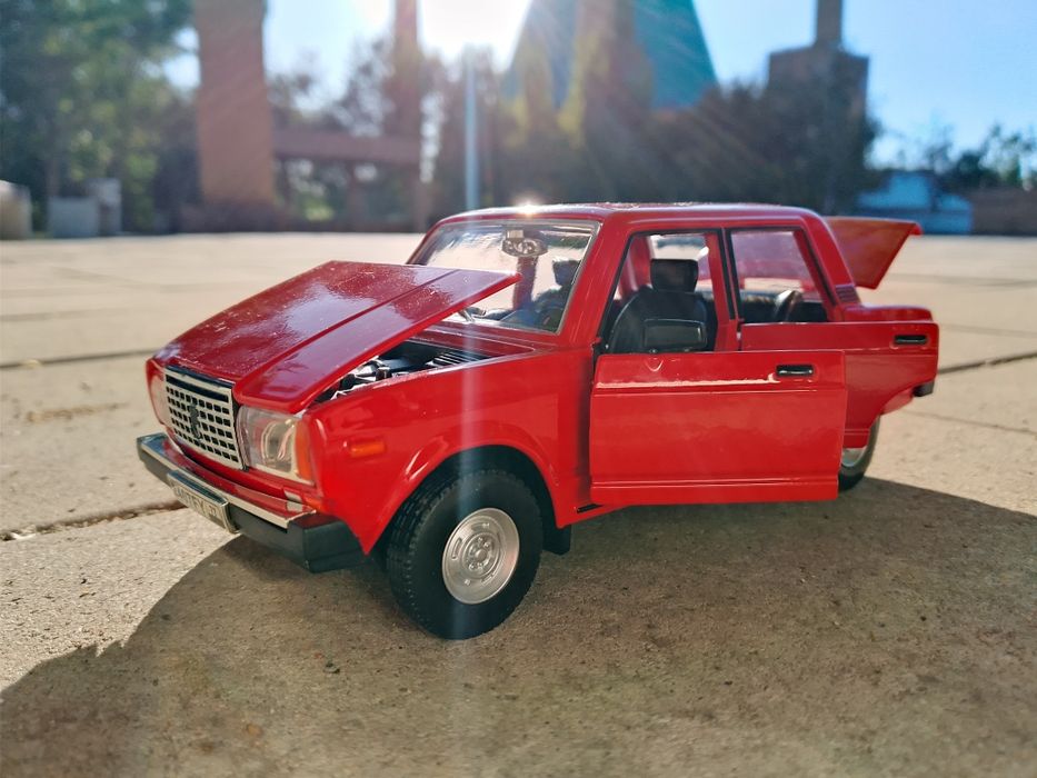Продам игрушки .