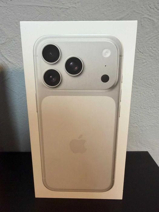 iPhone 17 Pro Silver / Sigilat / 256 GB / Garantie 2 Ani * Krom Amanet Margeanului *