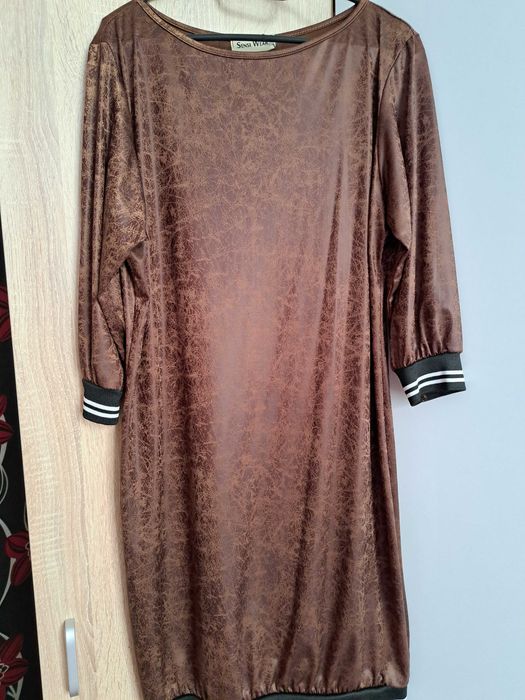 Рокля- тип туника имитация на кожа