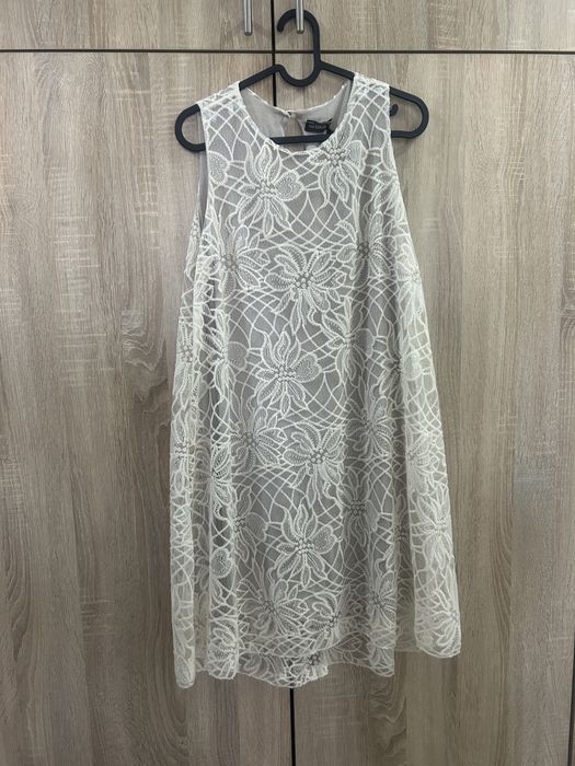 Лятна рокля на цветя