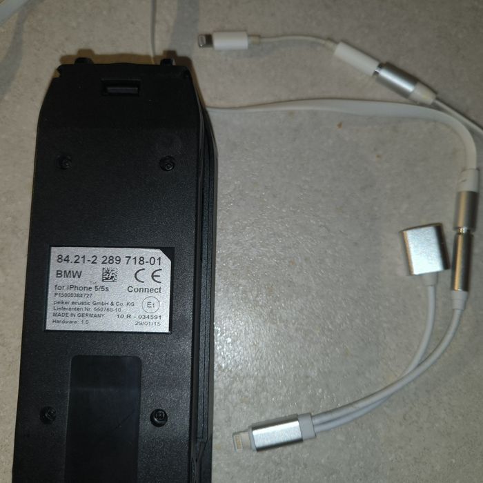 Адаптор на iPhone 5/5s за BMW