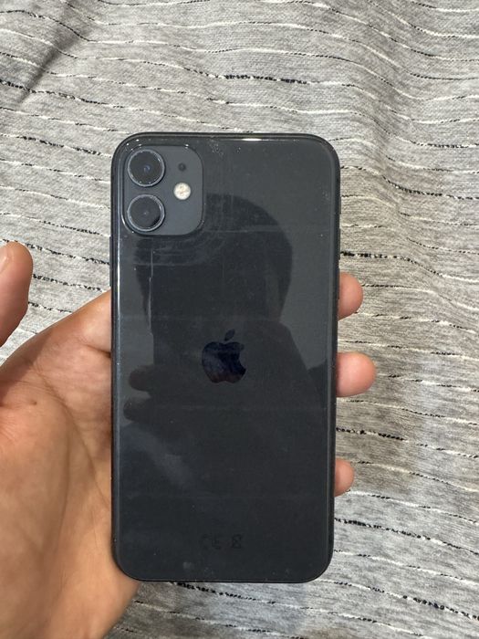 iPhone 11 черного цвета