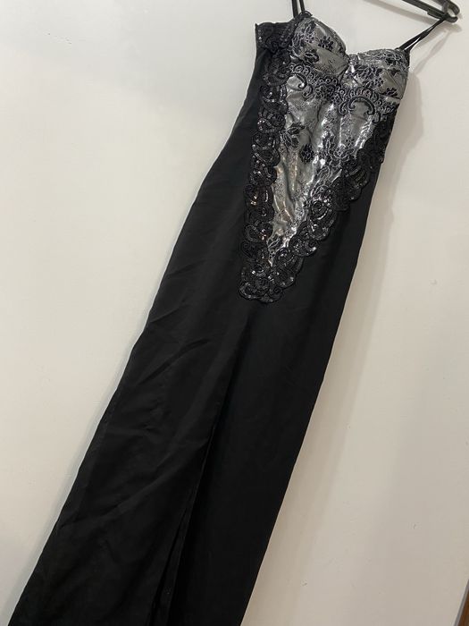 Платье черное с завязками