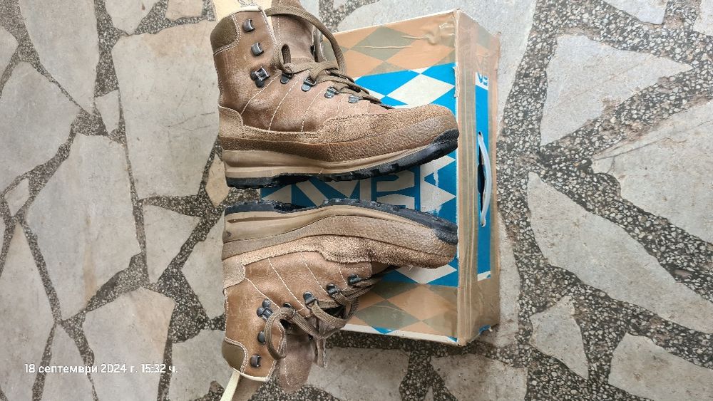 LOWA обувки маркови