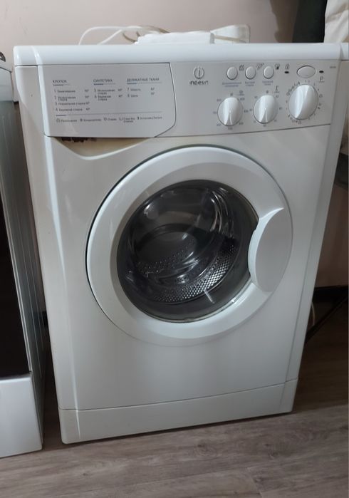 Продам стиральную машину