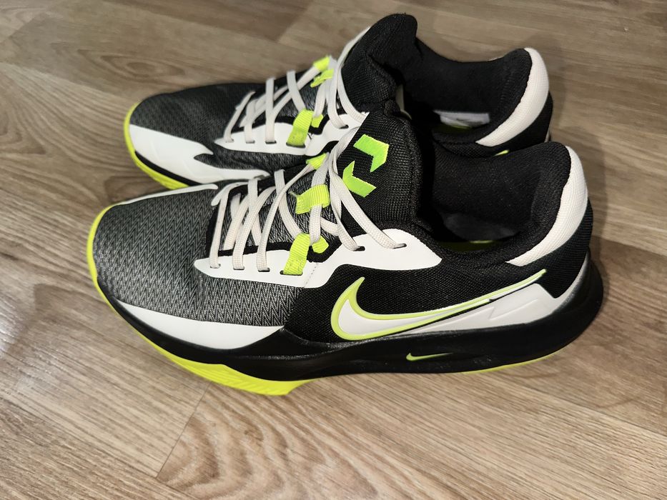 Nike Precision 6