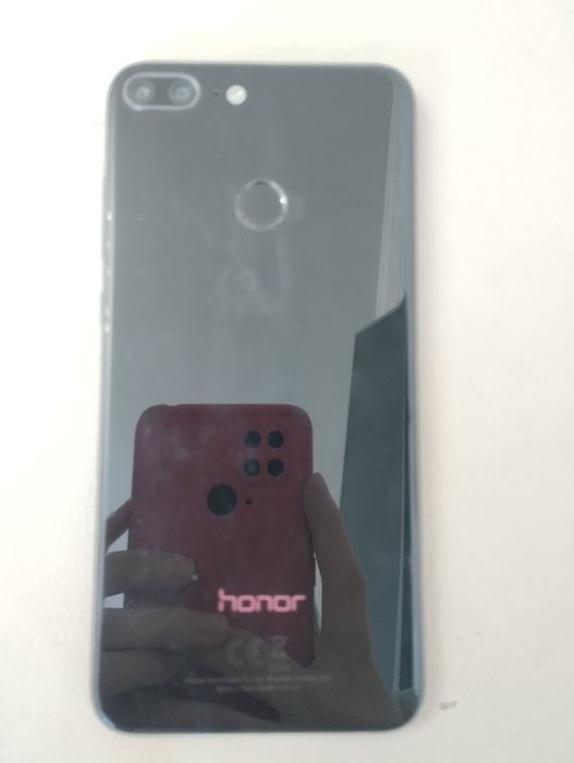 Продаю телефон Honor 9 lite