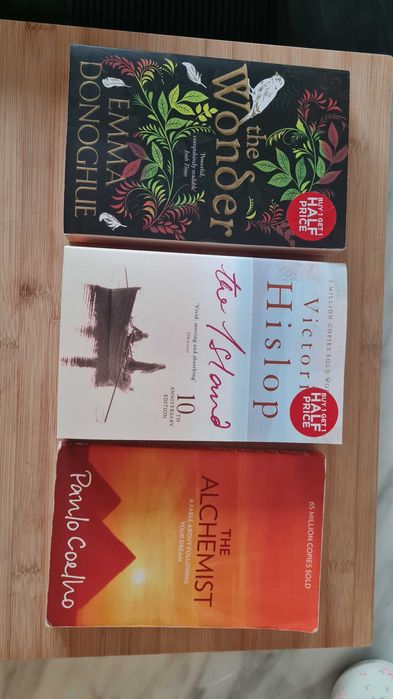 Книги на английски език