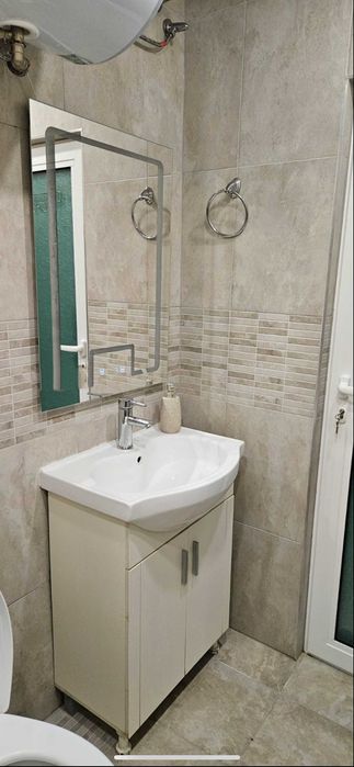 Дава се под наем Двустаен апартамент в Божурище - 72 кв.м за 450 € - Снимка #3