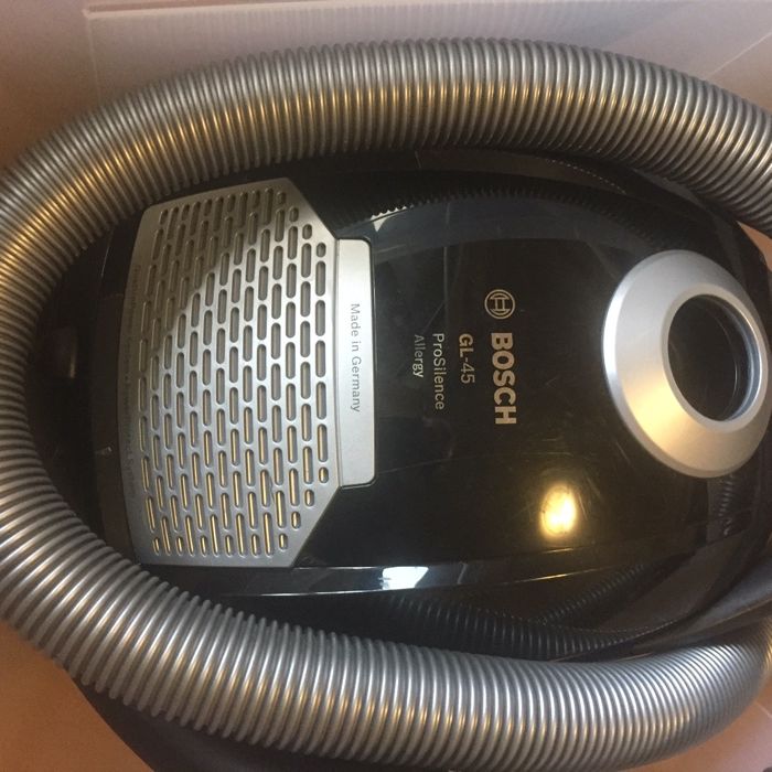 Aspirator Bosch silențios