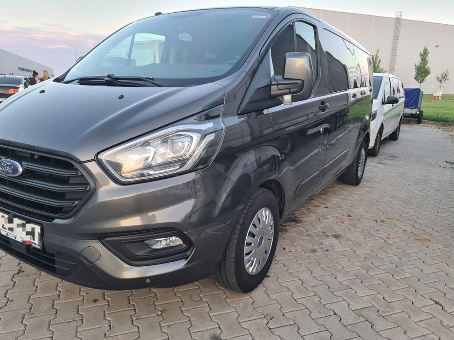 Vand Ford Transit Custom L2H1 ( varianta lunga )