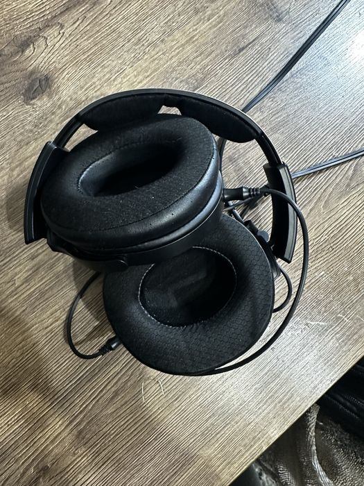 Наушники Fiio JT7