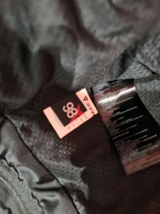 Яке Dainese Размер 98 (М)