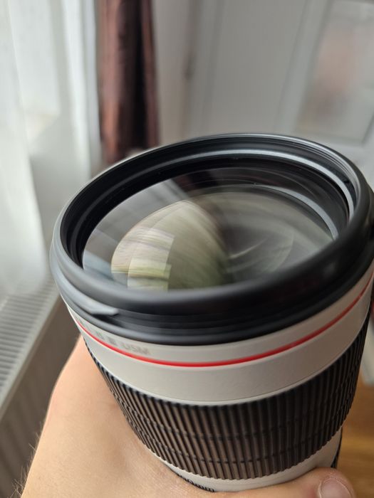 Obiectiv foto Canon 70-200mm f/2.8L IS III USM, în stare perfectă