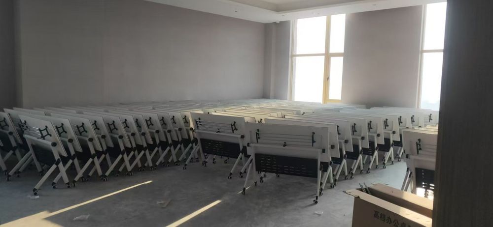 Раскладной комплект: стол и 2 стула