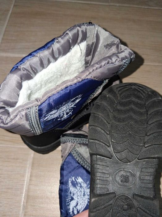 Детски обувки и апрески