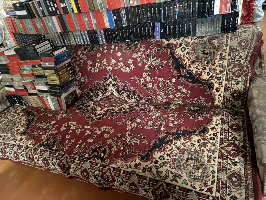 Диван самовызовом