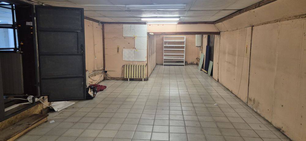 търговско/офис помещение под наем – 300 кв.м в сърцето на Самоков!