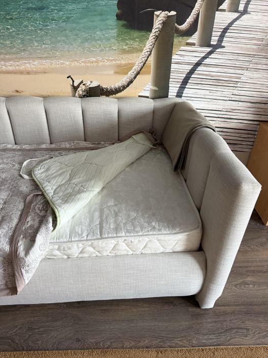 Кровать односпальная