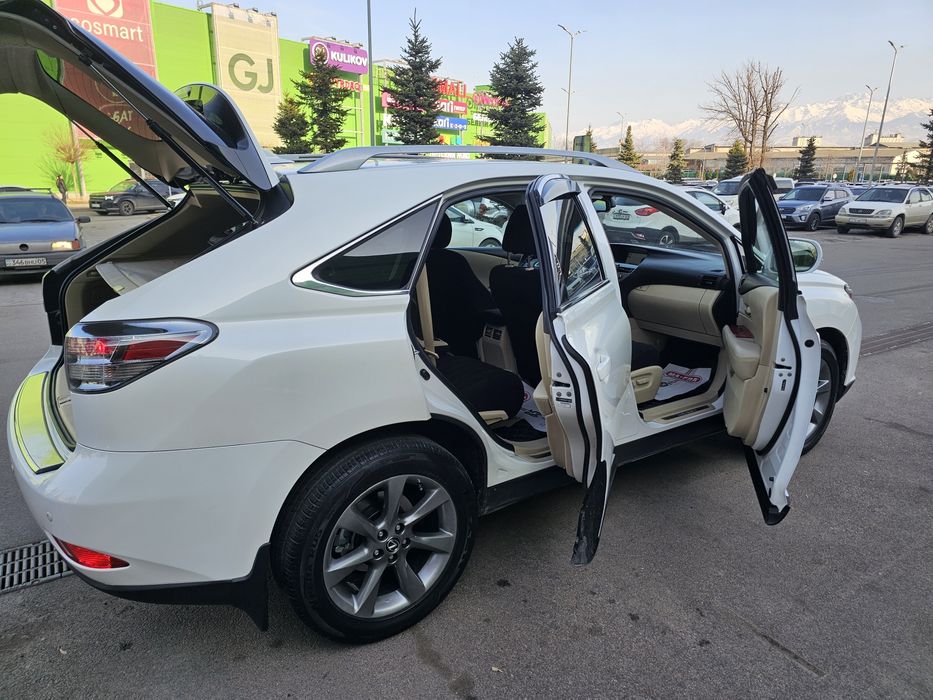 Шикарный LEXUS RX350 рестайлинг