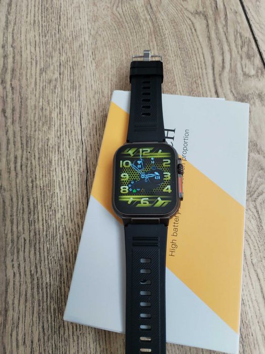 Нов смарт часовник