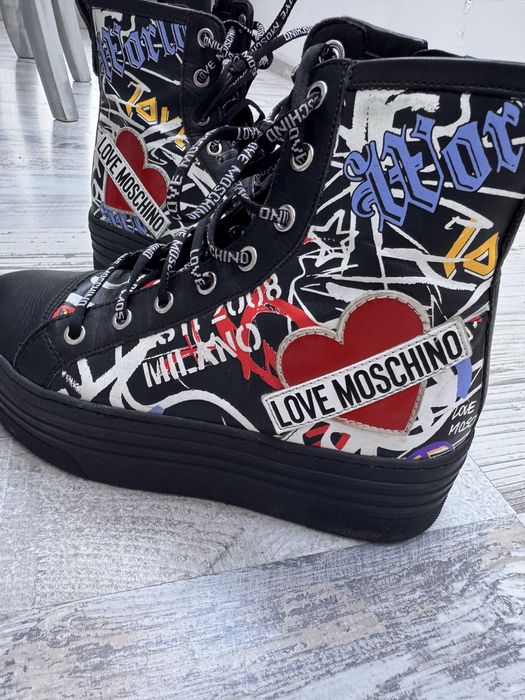 Кецове Love Moschino 37